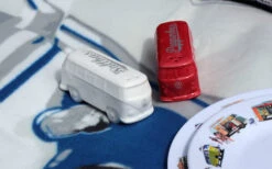 VW Collection T1 Bus Salz & Pfefferstreuer Rot / Weiß -Fiammathle Geschaft 410756 2980265 2